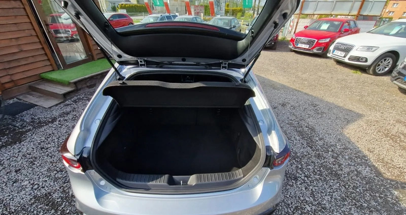 Mazda 3 cena 73900 przebieg: 59000, rok produkcji 2019 z Pakość małe 436
